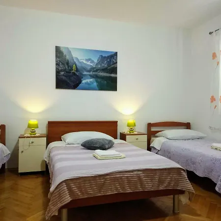 Peninsula Konukevi 3*