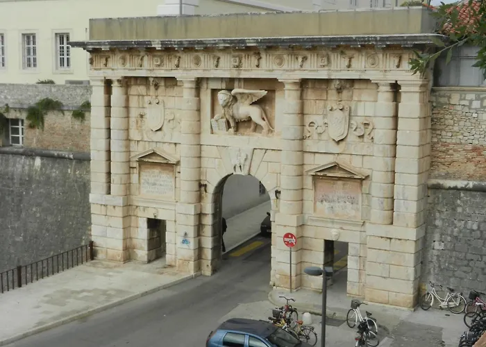 Pensjonat Peninsula 3*